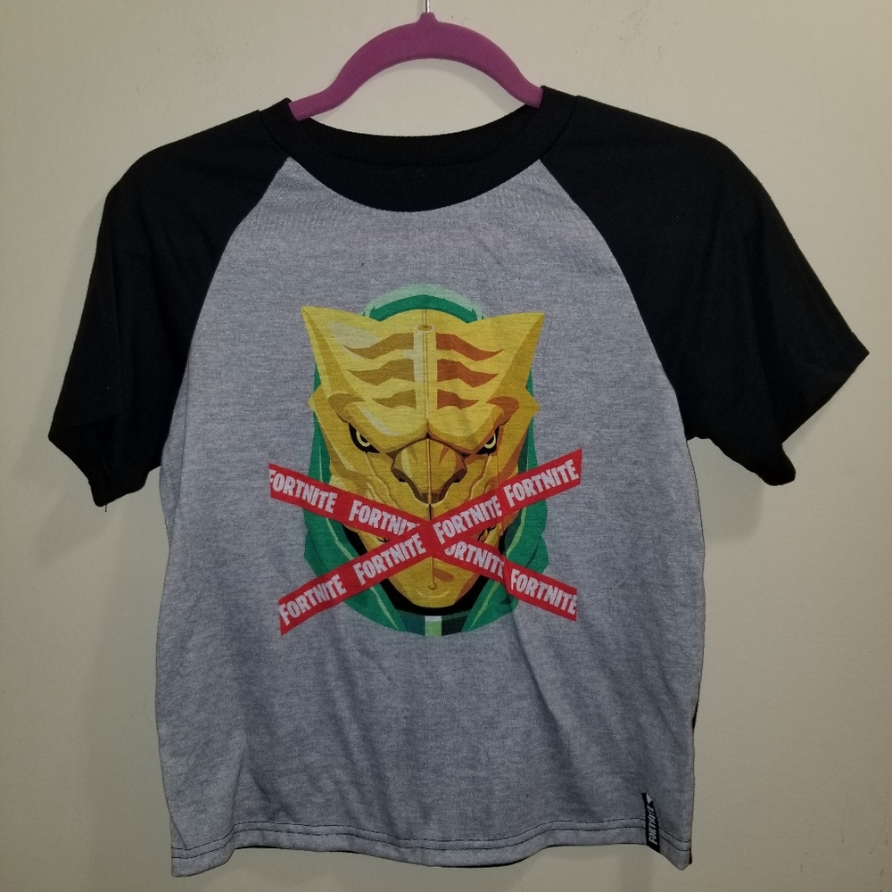 fornite Boys Tshirt Short Sleeves Size 14